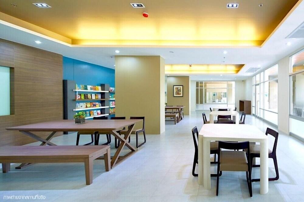 Airport Link Hua Mak Condo Bangkok Zewnętrze zdjęcie
